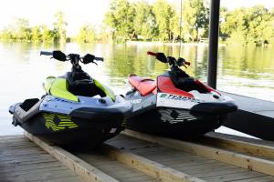 Θέα στο ποτάμι κοντά σε αυτή η παραθεριστική κατοικία