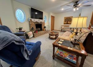 Posezení v ubytování Bbq, Wifi, Full Kitchen, Smarttv, Firepit, Queen