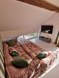 Postel nebo postele na pokoji v ubytování At Abel's, Country House in Morvan!