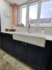 Fotografie z fotogalerie ubytování At Abel's, Country House in Morvan! v destinaci Saint-Brancher