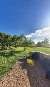 Zahrada ubytování At Abel's, Country House in Morvan! + 39 fotografií