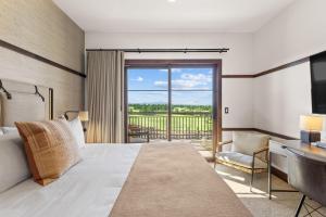 Postel nebo postele na pokoji v ubytování Superior King @ Juniper Preserve + 20 fotografií