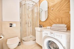 Phòng tắm tại Zefir Apartment +32 ảnh