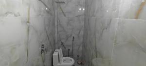 Ένα μπάνιο στο Hotel Mashaal