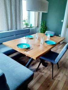 Posezení v ubytování Helle Altbauwohnung