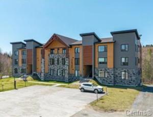 Το κτήριο όπου στεγάζεται  το διαμέρισμα