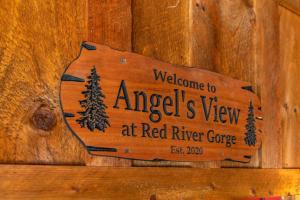 Πιστοποιητικό, βραβείο, πινακίδα ή έγγραφο που προβάλλεται στο Hot Tub & WiFi - Angel's View - Red River Gorge KY +46 φωτογραφίες