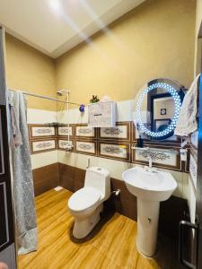 Ένα μπάνιο στο The Serene stays