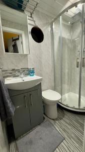 Et badeværelse på Pit Stop York + 10 billeder