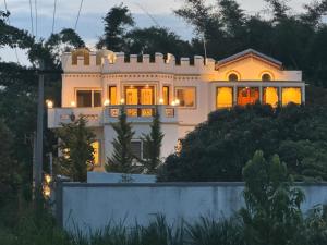 Το κτήριο όπου στεγάζεται  το κατάλυμα σε φάρμα