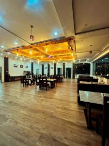 Restaurace v ubytování Dual Mount Resort