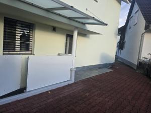 Το κτήριο όπου στεγάζεται  το διαμέρισμα