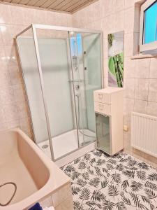 Ένα μπάνιο στο House with garden close to Vienna & Airport