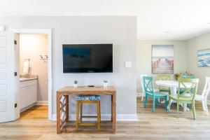 Billede fra billedgalleriet på Stylish, BRAND NEW 3 Bed Cottage, Beach Front, DOG FRIENDLY! i Beauvoir