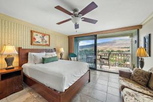 Postel nebo postele na pokoji v ubytování Lahaina Shores 512 · LS 512 Getaway Studio by the Beach Pool Hot + 42 fotografií