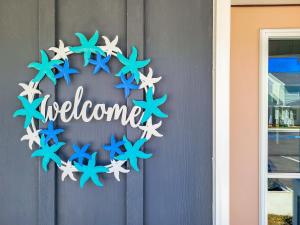 Billede fra billedgalleriet på Stylish, BRAND NEW 3 Bed Cottage, Beach Front, DOG FRIENDLY! i Beauvoir