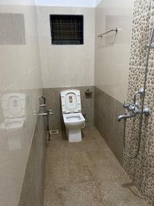 Ένα μπάνιο στο Hotel Albatross +23 φωτογραφίες