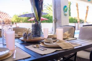 Ποτά στο Private Retreat with Bunkhouse Casita & Heated Pool & Epic Game Room