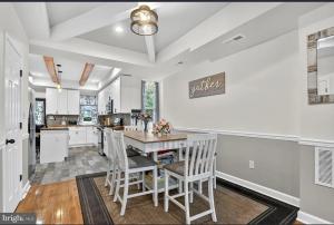 Η κουζίνα ή μικρή κουζίνα στο Room to Rent