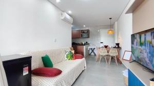 Televiisor ja/või meelelahutuskeskus majutusasutuses Tours Du Porto by CTA - Centro Porto de Galinhas