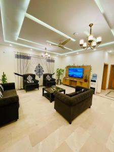 Μια τηλεόραση ή/και κέντρο ψυχαγωγίας στο Comfort Family Villa