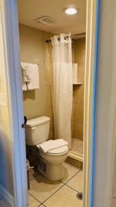 Ένα μπάνιο στο Hotel Monte Carlo