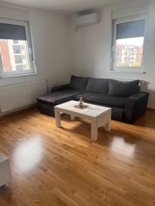 Gallery image of Apartman Sunce Novi Sad in Novi Sad +5 photos