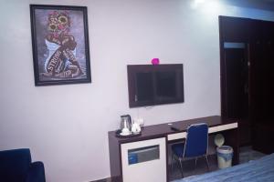 Gallery image of Chinbell Luxury Hotel & Suites in Mama