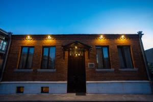 Η πρόσοψη ή η είσοδος του Edmar Boutique Stay