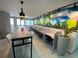 Restaurace v ubytování iFlat Brookfield Towers 2/4 Jardim Goiás + 14 fotografií