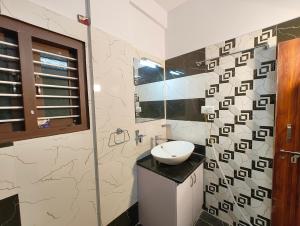 Ένα μπάνιο στο Shalom Luxurious 3 Bedroom AC Villa 65" TV +29 φωτογραφίες