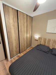 Ένα ή περισσότερα κρεβάτια σε δωμάτιο στο Appartement cosy centre ville +7 φωτογραφίες