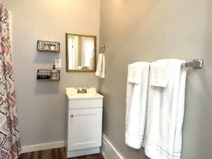 G3 central location museums FREE PARKINGにあるバスルーム