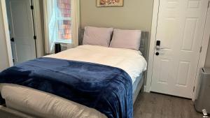 Fotografie z fotogalerie ubytování En-suite with separate entrance v destinaci Point Roberts