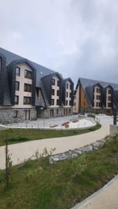 Tòa nhà nơi căn hộ tọa lạc