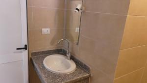 Koupelna v ubytování King Nile Luxor + 74 fotografií