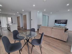 Μια τηλεόραση ή/και κέντρο ψυχαγωγίας στο Box hill townhouse