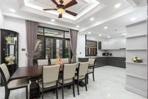 Billede fra billedgalleriet på Luxe Verde Villa 7 bedrooms i Ho Chi Minh City