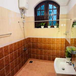 Ένα μπάνιο στο Kandy Villa 119 +26 φωτογραφίες