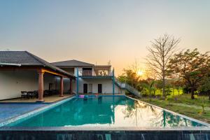 Bassein majutusasutuses Avadale Dandeli - Heritage River Resort - Stag Groups Not Allowed või selle lähedal