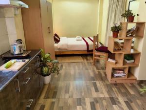 Kuchyň nebo kuchyňský kout v ubytování Tanani Newa Home