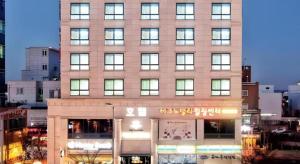 Budova, v ktorej sa hotel nachádza