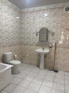 Ένα μπάνιο στο Baku Palace 1912 +30 φωτογραφίες