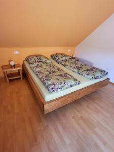 Postel nebo postele na pokoji v ubytování Ferienwohnung Huber