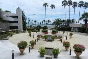 En have udenfor Jomtien PLAZA Condotel