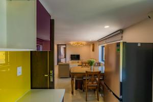 Η κουζίνα ή μικρή κουζίνα στο Estella Hotel Dalat