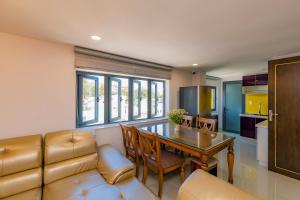 Μια τηλεόραση ή/και κέντρο ψυχαγωγίας στο Estella Hotel Dalat