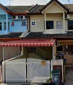 Budova, kde se prázdninový dům nachází