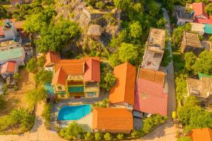 Bazén v ubytování Trang An ViewPoint Homestay nebo v jeho okolí