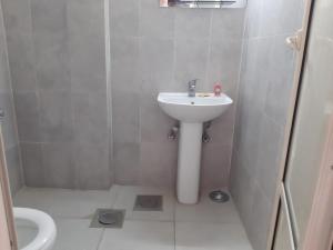 Ένα μπάνιο στο Mounes Hotel +16 φωτογραφίες